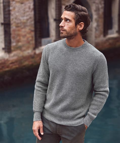 luca faloni cashmere.